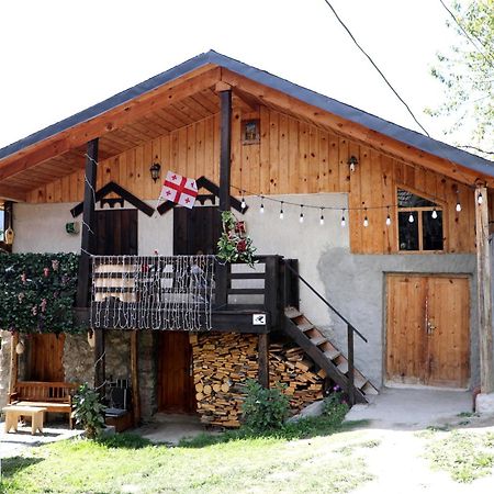 Nadia Guesthouse Местия Екстериор снимка