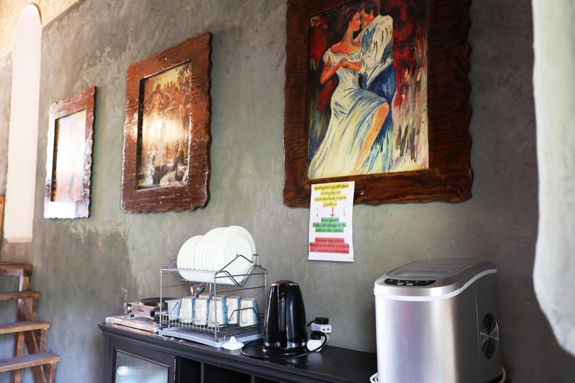 Nadia Guesthouse Местия Екстериор снимка
