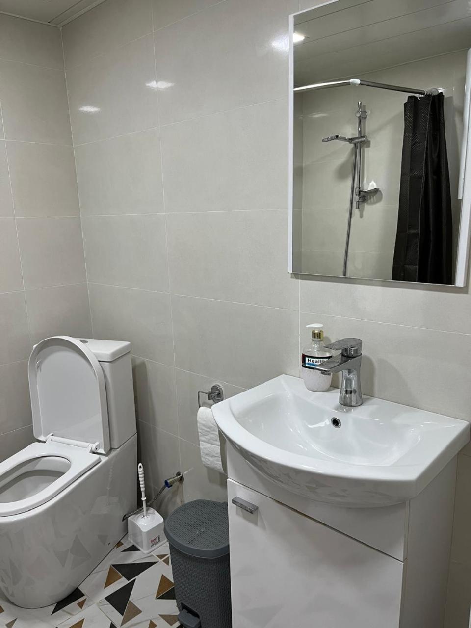 Nadia Guesthouse Местия Екстериор снимка