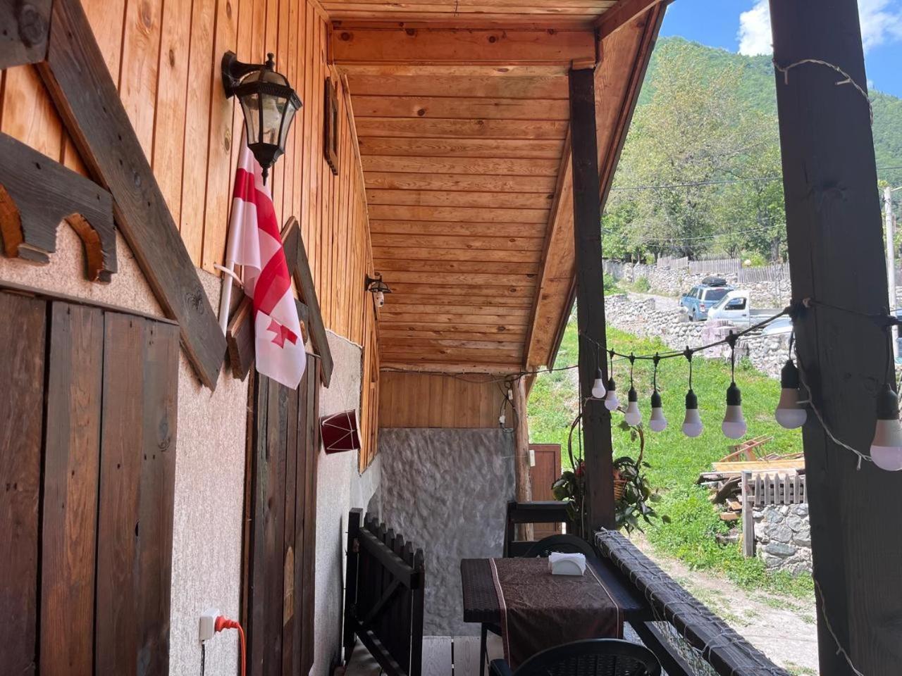 Nadia Guesthouse Местия Екстериор снимка