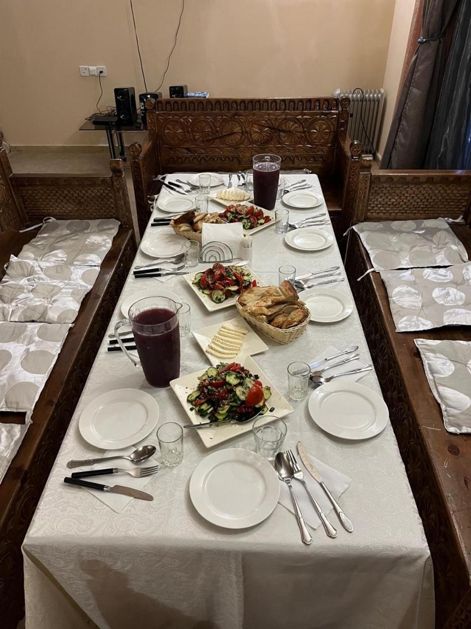 Nadia Guesthouse Местия Екстериор снимка